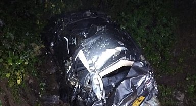 Yayladan dönüş yolunda otomobil uçuruma yuvarlandı; aynı aileden 3 ölü, 1 yaralı