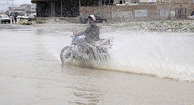 Yemen'de sel: 7 ölü