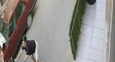 Yokuş aşağı hareket eden çöp konteynerini durdurdu; o anlar kamerada