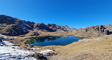Yüksek rakımdaki göllerde 1 metreküp suda 160 mikroplastik çıktı