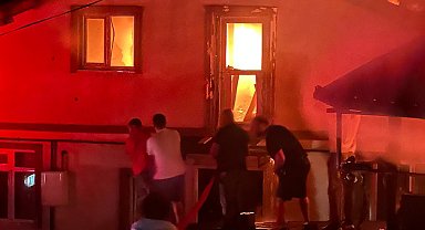 Zonguldak'ta 4 ev ve 1 iş yeri yandı