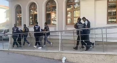 1 milyon 650 bin TL vurgun yapan telefon dolandırıcıları yakalandı