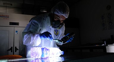 3 bin 291 parmak izini tespit ederek, suç aydınlatmada Türkiye 2'ncisi oldular