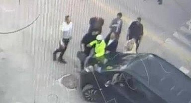 'Görevi yaptırmama' davasında CHP'li Beker'in şoförü: Polis bir anda yola atladı