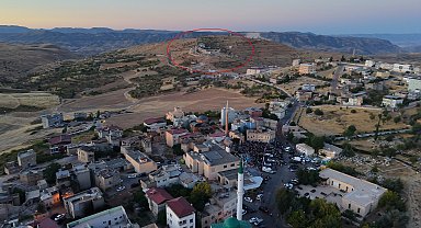 'Işık Hadisesi'ni izlemeye geldiği ilçede istinat duvarından düşüp öldü