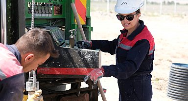 'Sen mi makine kullanacaksın' dediler, inat etti, sondör oldu