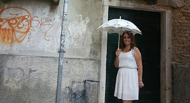 5 yaşındaki kızının gözü önünde kayınpederinin bıçakladığı Başak, öldü