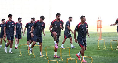 A Milli Futbol Takımı, İspanya maçı hazırlıklarına başladı