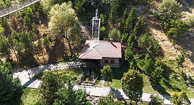 Açık hava müzesinin suyla çalışan değirmeni