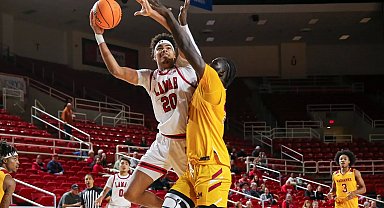 Adam Hamilton Manisa Basket'te