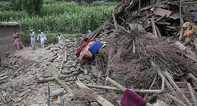Afganistan'da meydana gelen depremde hayatını kaybedenlerin sayısı 1457'ye yükseldi