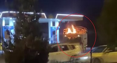 Alev alan kamyonet, girdiği akaryakıt istasyonunda söndürüldü