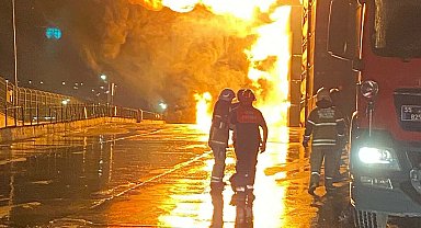 Aliağa'daki Nemport Limanı'nda çıkan yangın kontrol altına alındı