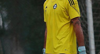 Altay'da kaleci Ozan'dan kötü haber