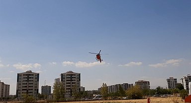 Ambulans helikopter, kalp krizi geçiren hasta için havalandı