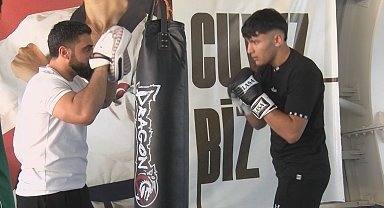 Amcasının yönlendirmesiyle başladığı boksta 3 madalya kazandı, milli takıma davet edildi