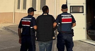 Anne ve babasını öldüren, 2 kuzenini de yaralayan şüpheli tutuklandı