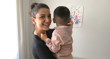 Annesi gibi bir çocuğa koruyucu anne oldu