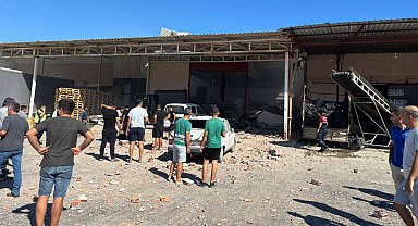 Antalya'da, toptancı halindeki iş yerinde patlama
