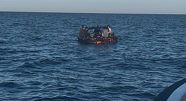 Ayvacık açıklarında 3'ü çocuk, 23 kaçak göçmen kurtarıldı