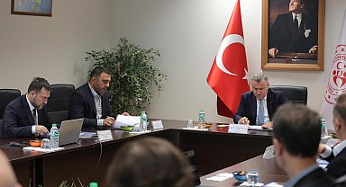 Bakan Bak İstanbul'da HDK toplantısına başkanlık etti