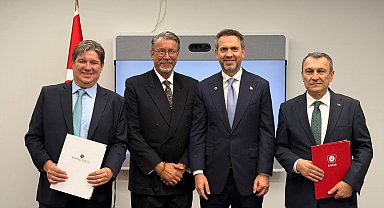 Bakan Bayraktar'dan New York'ta LNG tedarik anlaşması açıklaması