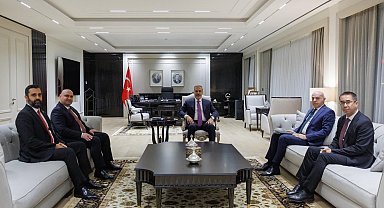 Bakan Fidan, Irak Türkmen Cephesi Başkanı Ağaoğlu'nu kabul etti