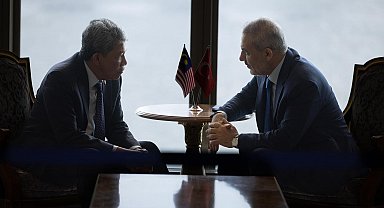 Bakan Fidan, Malezyalı mevkidaşı ile bir araya geldi