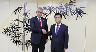 Bakan Memişoğlu, Çin Ulusal Sağlık Komisyonu Başkanı Haichao ile bir araya geldi