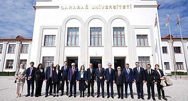 Bakan Tekin, Karabağ Üniversitesi'ni ziyaret etti