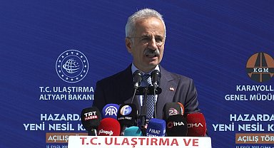 Bakan Uraloğlu: Hazardağlı Yeni Nesil Kavşağı, modern ulaşım anlayışımızın göstergesidir