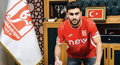 Balıkesirspor'dan defansa takviye