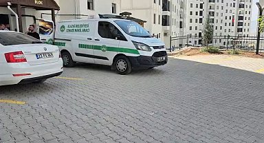 Başkomiser, evinde gördüğü kişiyi öldürdü - Yeniden