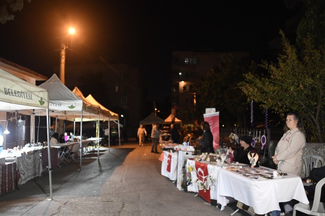 Bu Sokakta Eğlence ve Alışveriş Bir Arada