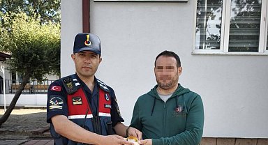 Bulunan altın dolu çanta sahibine teslim edildi