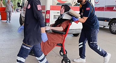 Bursa'da işçi servisi ile minibüs çarpıştı: 4 yaralı