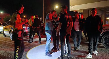 Bursa'da kavga ihbarına giden polis, otomobilde oyuncak silah ele geçirdi