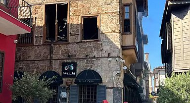 Butik oteldeki yangında ölen 2 kişi, katları bağlayan ahşap merdiven yanınca dışarı çıkamamış