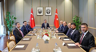 Cevdet Yılmaz, Azerbaycan Çalışma ve Halkın Sosyal Koruması Bakanı Aliyev ile görüştü