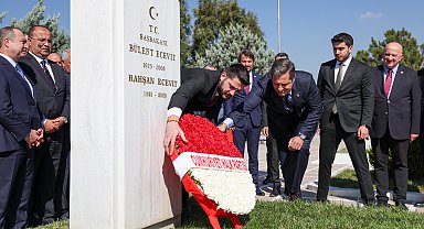 CHP'li Yücel ve Adem, eski genel başkanların kabrini ziyaret etti