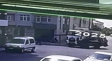 Çöp kamyonunun çarptığı yaya öldü; kaza kamerada
