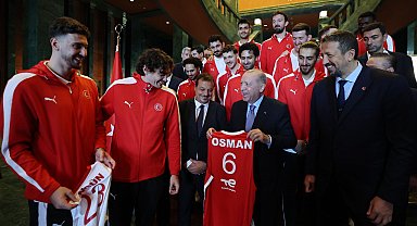 Cumhurbaşkanı Erdoğan, A Milli Basketbol Takımı'nı kabul etti