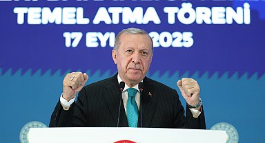 Cumhurbaşkanı Erdoğan: Kudüs-ü Şerif'i namahrem ellerin kirletmesine izin vermeyiz