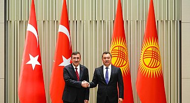 Cumhurbaşkanı Yardımcısı Yılmaz, Kırgızistan Cumhurbaşkanı Caparov ile görüştü