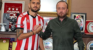 Daniel Avramovski Sivasspor'da
