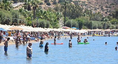 Ege Denizi'nde deniz suyu sıcaklığı arttı: Yüzme sezonu 11 gün uzadı