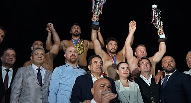 Elmalı'da başpehlivan Enes Doğan