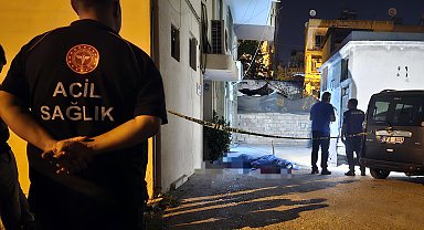 Evinin önünde uğradığı silahlı saldırıda öldü