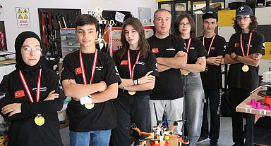 Faydalı yük taşıyabilen İHA projesiyle TEKNOFEST'te birinci oldular