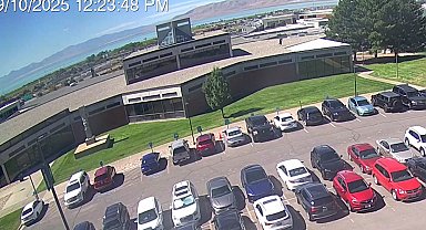 FBI, Charlie Kirk suikasti şüphelesine dair yeni görüntüler yayınladı